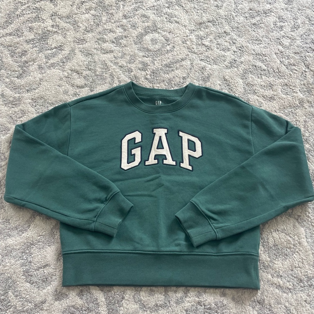 GAP Teen’s Green Sweater